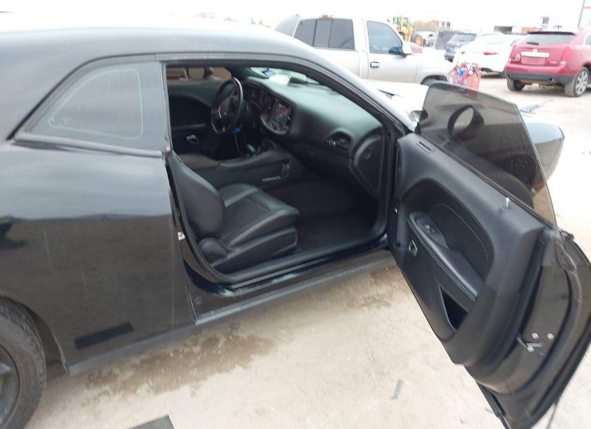Photo 5 of 2017 Dodge Challenger SXT PLUS (VIN 2C3CDZAG8HH554142)