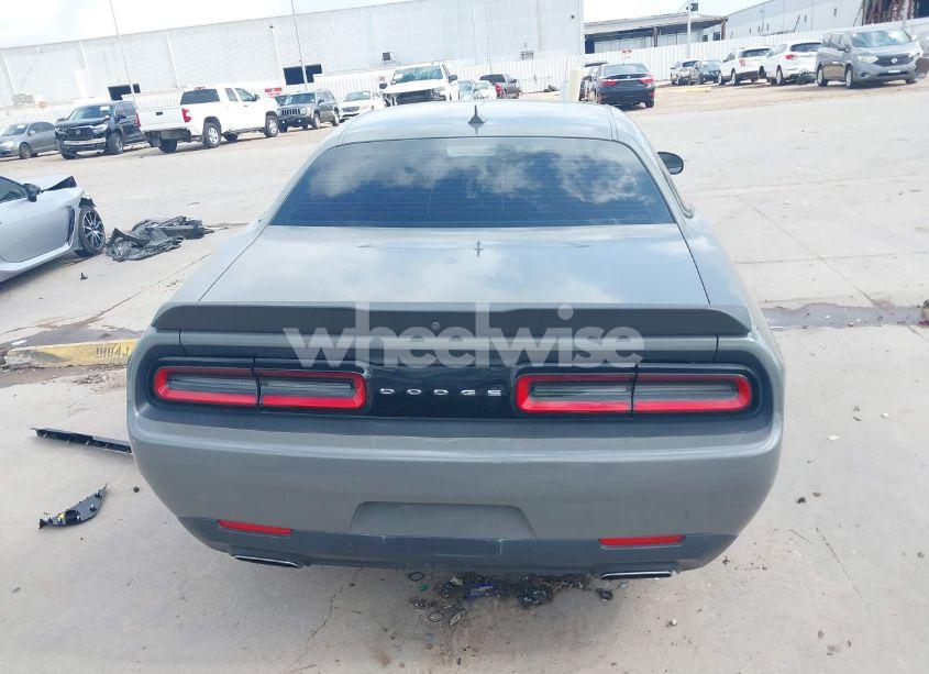 Photo 17 of 2018 Dodge Challenger SXT (VIN 2C3CDZAG8JH110801)