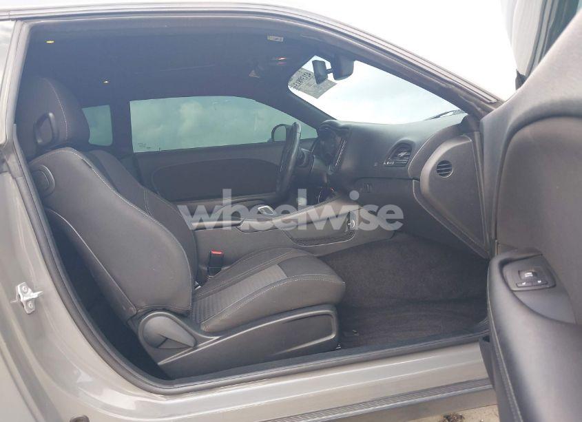 Photo 5 of 2018 Dodge Challenger SXT (VIN 2C3CDZAG8JH110801)