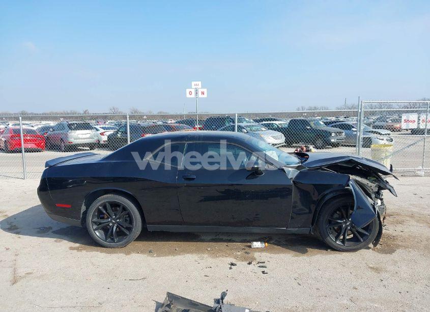 Photo 14 of 2018 Dodge Challenger SXT (VIN 2C3CDZAG8JH153213)