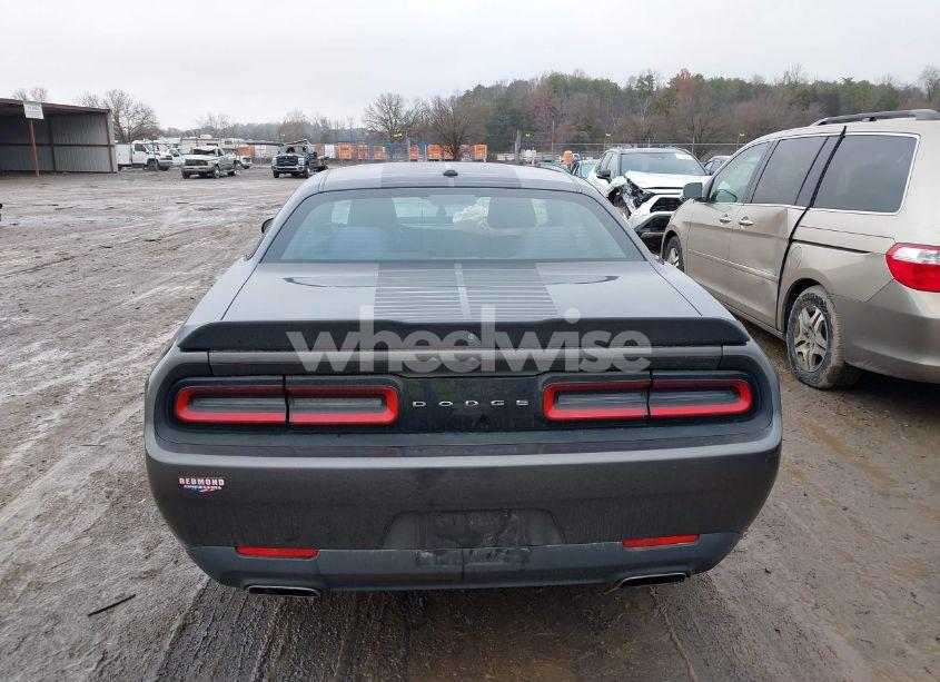 Photo 16 of 2018 Dodge Challenger SXT (VIN 2C3CDZAG8JH271214)