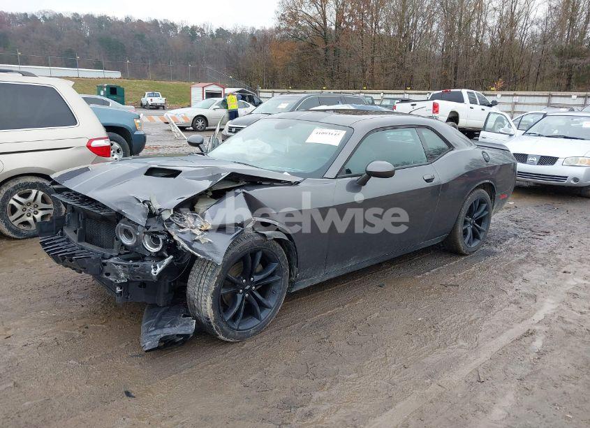 Photo 2 of 2018 Dodge Challenger SXT (VIN 2C3CDZAG8JH271214)