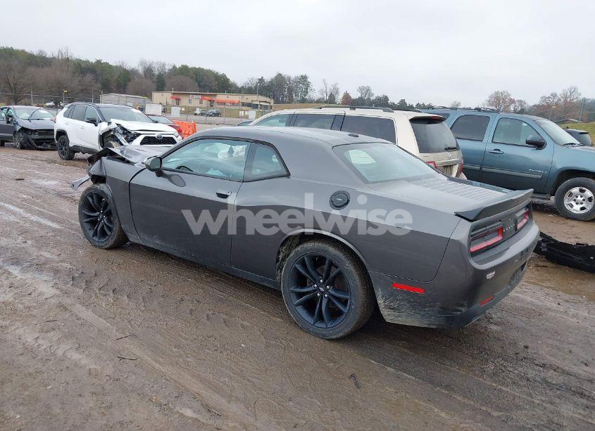 Photo 3 of 2018 Dodge Challenger SXT (VIN 2C3CDZAG8JH271214)
