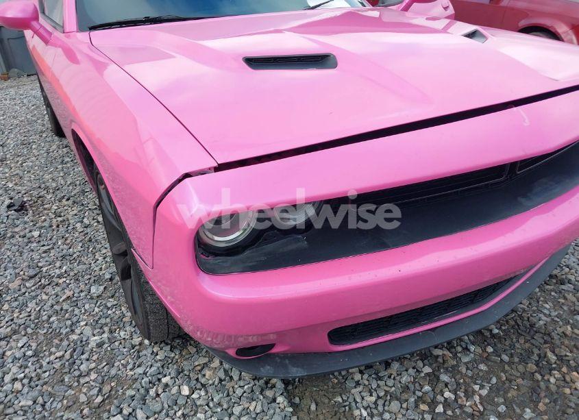 Photo 17 of 2018 Dodge Challenger SXT (VIN 2C3CDZAG8JH310769)