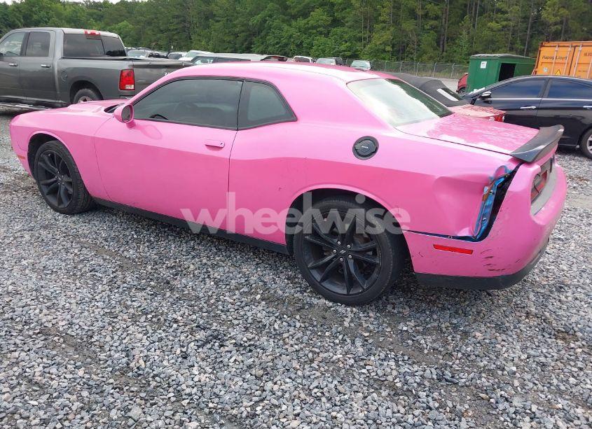 Photo 3 of 2018 Dodge Challenger SXT (VIN 2C3CDZAG8JH310769)