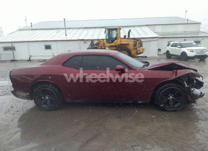 Photo 13 of 2019 Dodge Challenger SXT (VIN 2C3CDZAG8KH687717)