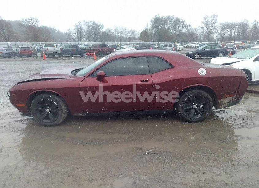 Photo 14 of 2019 Dodge Challenger SXT (VIN 2C3CDZAG8KH687717)