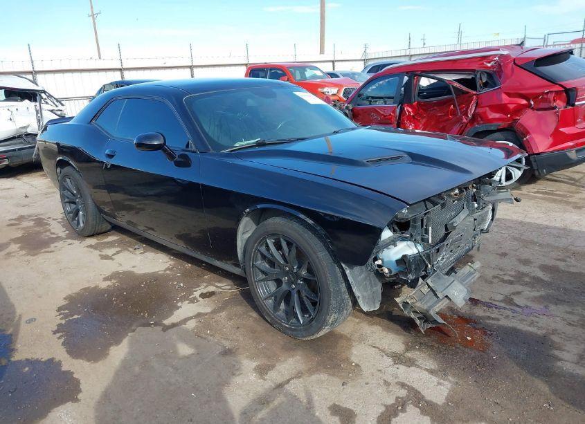 2019 Dodge Challenger SXT (VIN 2C3CDZAG8KH701597) main photo