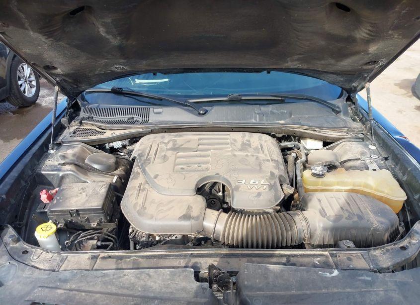 Photo 10 of 2019 Dodge Challenger SXT (VIN 2C3CDZAG8KH701597)