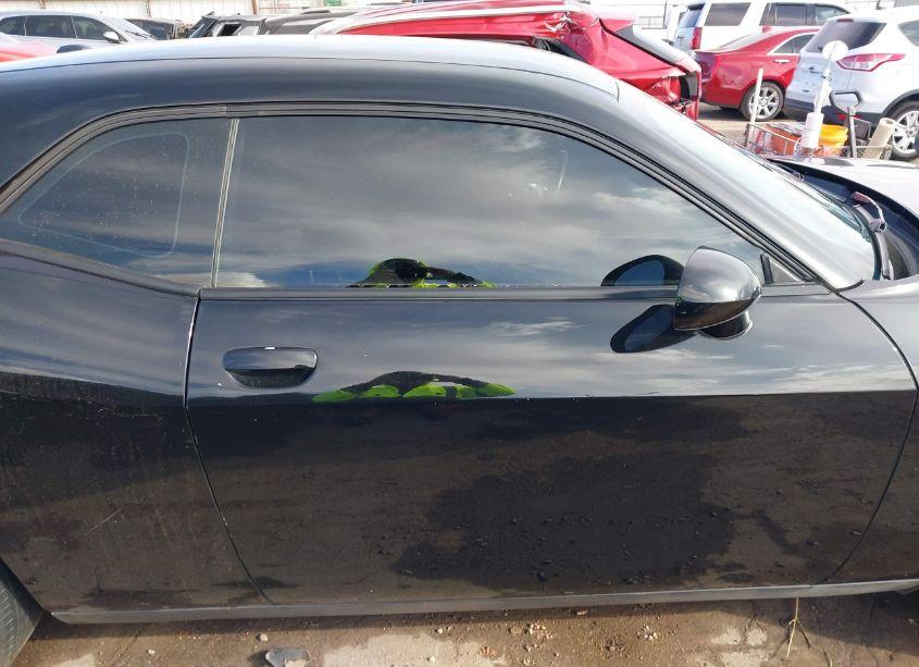 Photo 14 of 2019 Dodge Challenger SXT (VIN 2C3CDZAG8KH701597)