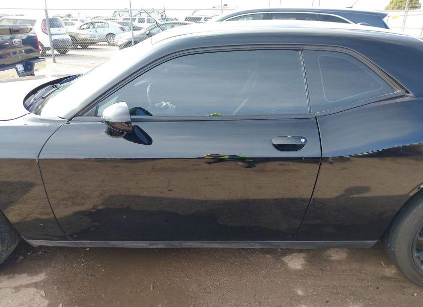 Photo 15 of 2019 Dodge Challenger SXT (VIN 2C3CDZAG8KH701597)