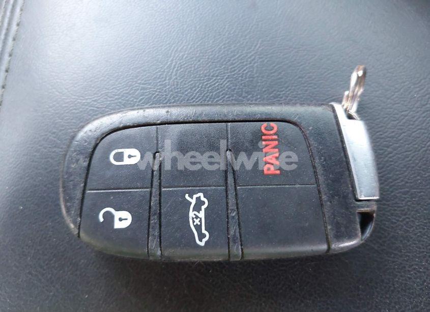 Photo 11 of 2019 Dodge Challenger SXT (VIN 2C3CDZAG8KH758446)