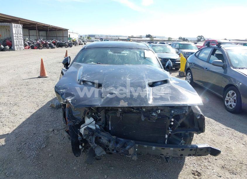 Photo 13 of 2019 Dodge Challenger SXT (VIN 2C3CDZAG8KH758446)