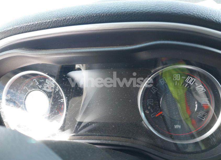 Photo 7 of 2019 Dodge Challenger SXT (VIN 2C3CDZAG8KH758446)