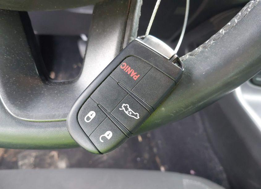 Photo 11 of 2020 Dodge Challenger SXT (VIN 2C3CDZAG8LH113281)