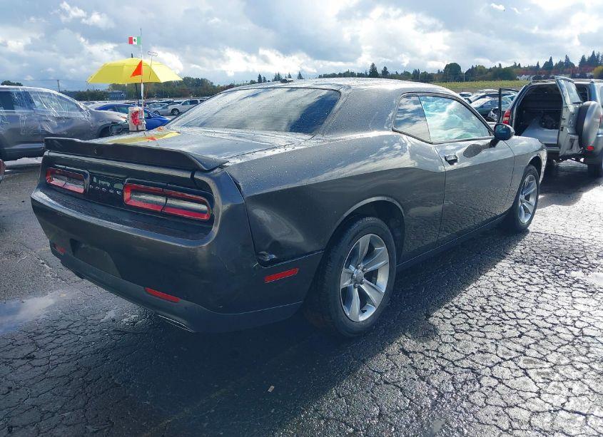 Photo 4 of 2020 Dodge Challenger SXT (VIN 2C3CDZAG8LH206284)