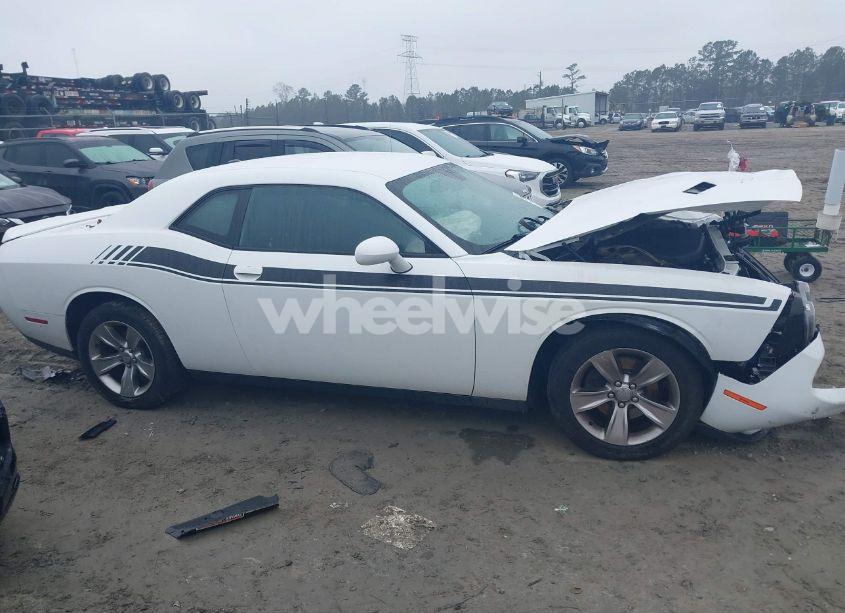 Photo 13 of 2020 Dodge Challenger SXT (VIN 2C3CDZAG8LH210304)