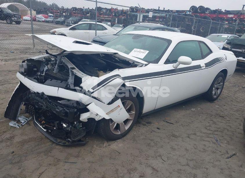 Photo 2 of 2020 Dodge Challenger SXT (VIN 2C3CDZAG8LH210304)