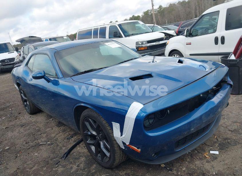 2022 Dodge Challenger SXT (VIN 2C3CDZAG8NH108715) main photo