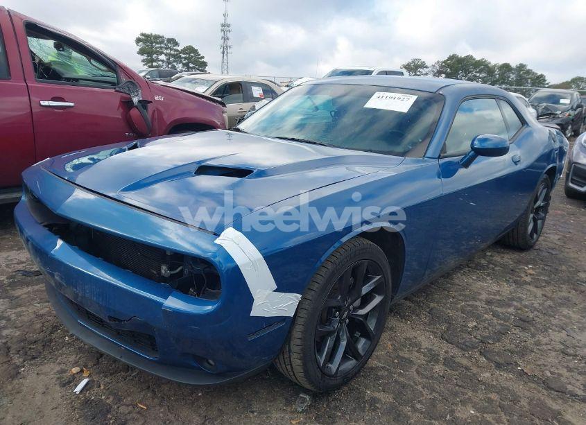 Photo 2 of 2022 Dodge Challenger SXT (VIN 2C3CDZAG8NH108715)