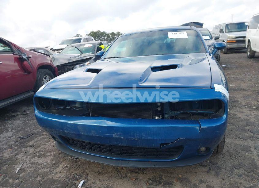 Photo 6 of 2022 Dodge Challenger SXT (VIN 2C3CDZAG8NH108715)