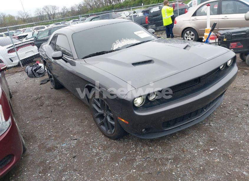 2022 Dodge Challenger SXT (VIN 2C3CDZAG8NH148969) main photo