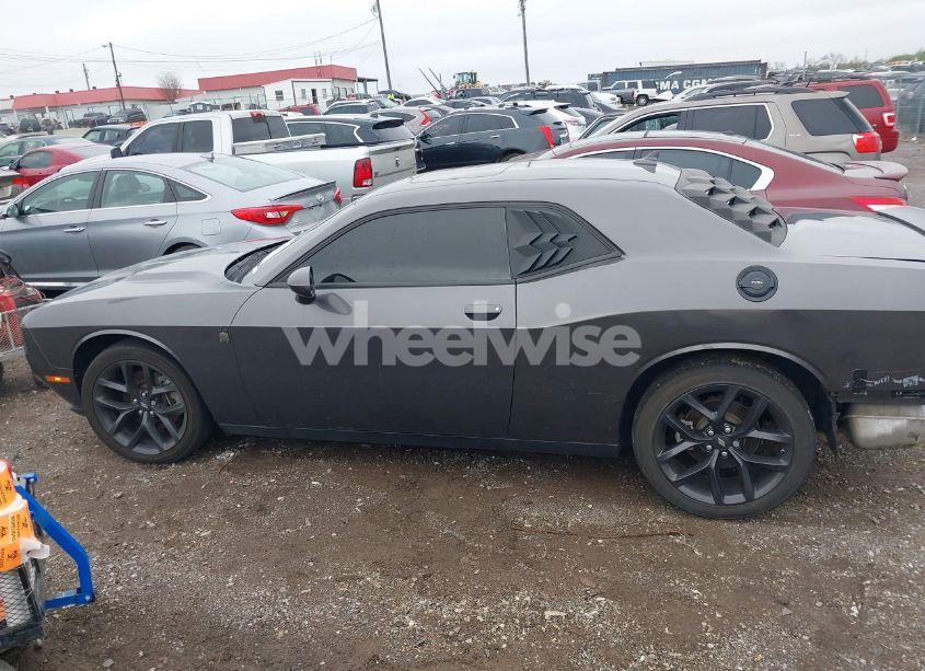 Photo 15 of 2022 Dodge Challenger SXT (VIN 2C3CDZAG8NH148969)