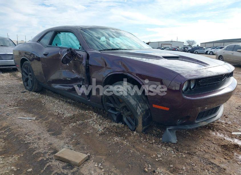 2022 Dodge Challenger SXT (VIN 2C3CDZAG8NH204408) main photo