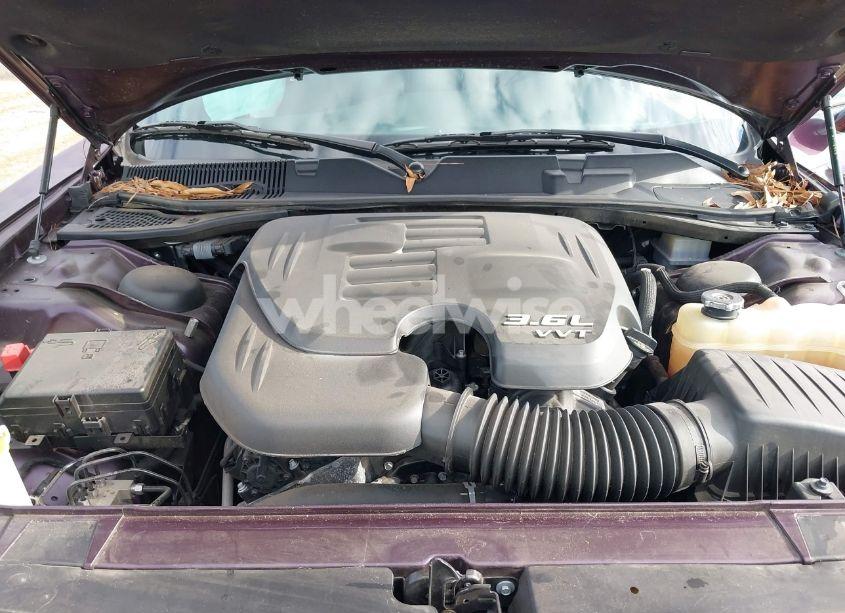 Photo 10 of 2022 Dodge Challenger SXT (VIN 2C3CDZAG8NH204408)