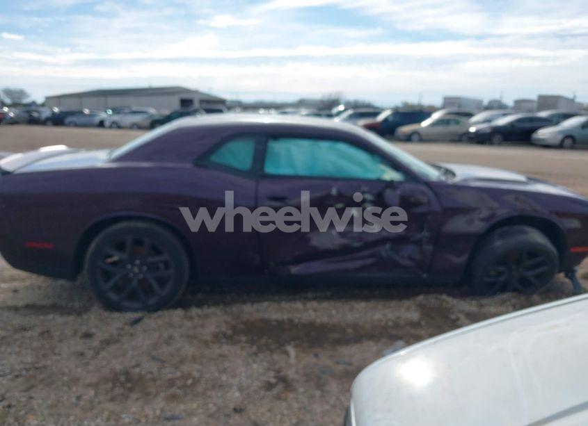 Photo 13 of 2022 Dodge Challenger SXT (VIN 2C3CDZAG8NH204408)