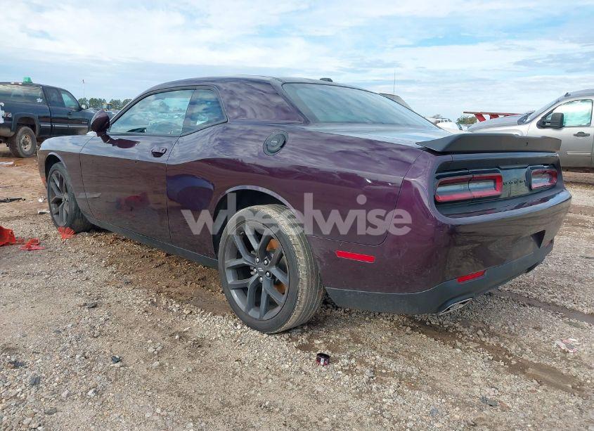 Photo 3 of 2022 Dodge Challenger SXT (VIN 2C3CDZAG8NH204408)