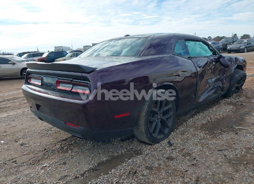 Photo 4 of 2022 Dodge Challenger SXT (VIN 2C3CDZAG8NH204408)