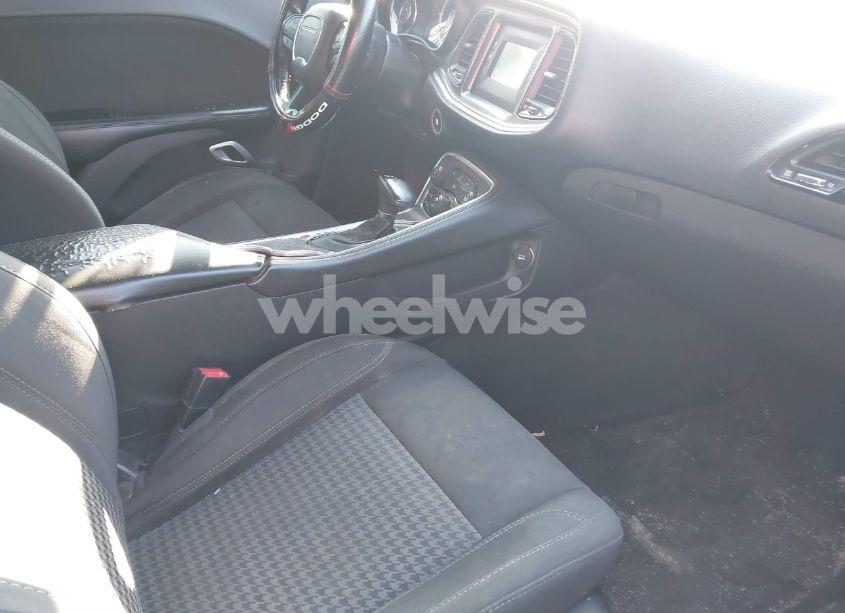 Photo 5 of 2015 Dodge Challenger SXT (VIN 2C3CDZAG9FH750281)