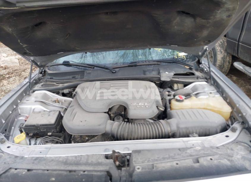 Photo 10 of 2016 Dodge Challenger SXT (VIN 2C3CDZAG9GH107673)