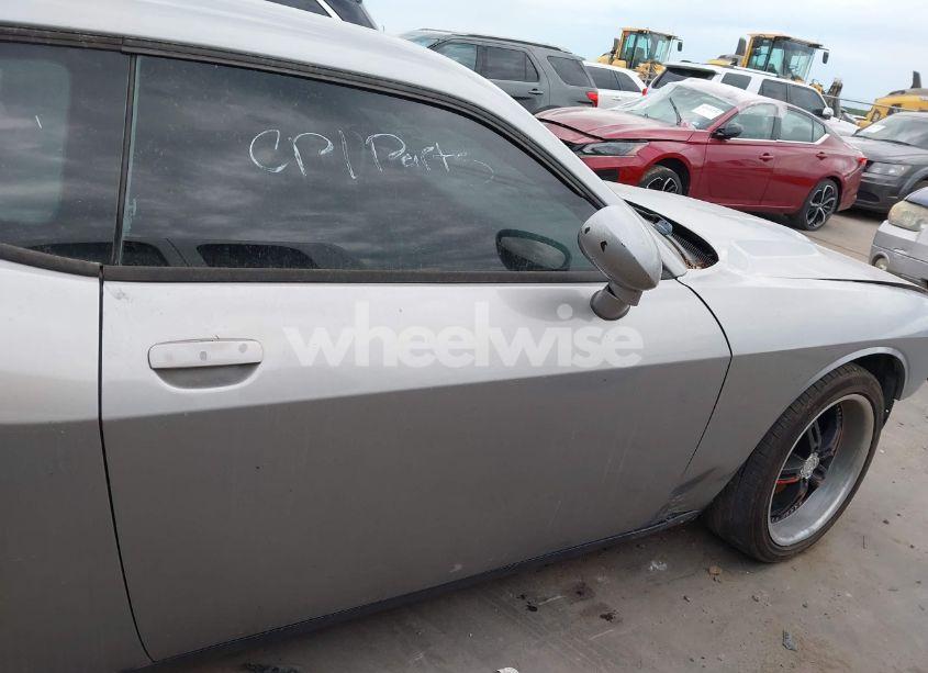 Photo 14 of 2016 Dodge Challenger SXT (VIN 2C3CDZAG9GH184110)