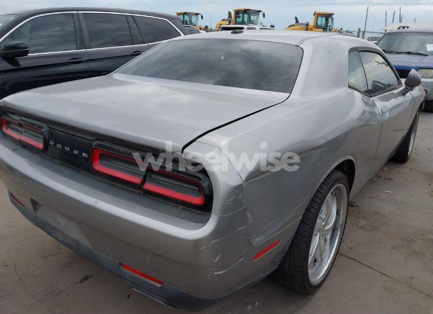 Photo 4 of 2016 Dodge Challenger SXT (VIN 2C3CDZAG9GH184110)