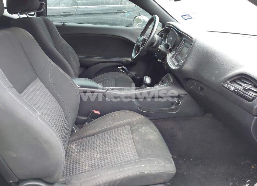 Photo 5 of 2016 Dodge Challenger SXT (VIN 2C3CDZAG9GH184110)