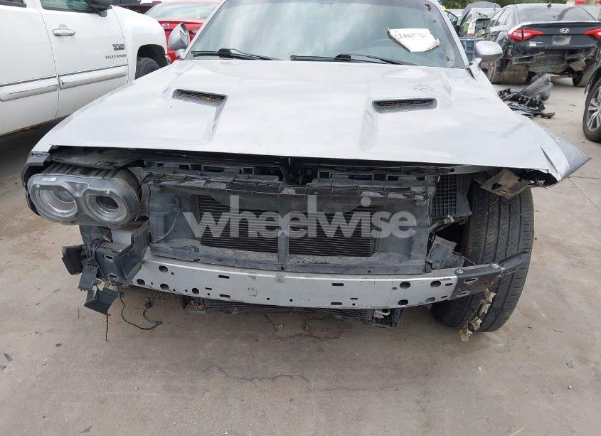 Photo 6 of 2016 Dodge Challenger SXT (VIN 2C3CDZAG9GH184110)