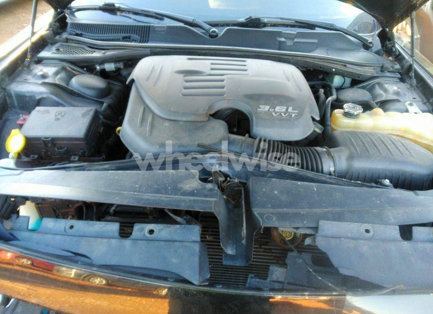 Photo 10 of 2016 Dodge Challenger SXT (VIN 2C3CDZAG9GH279606)