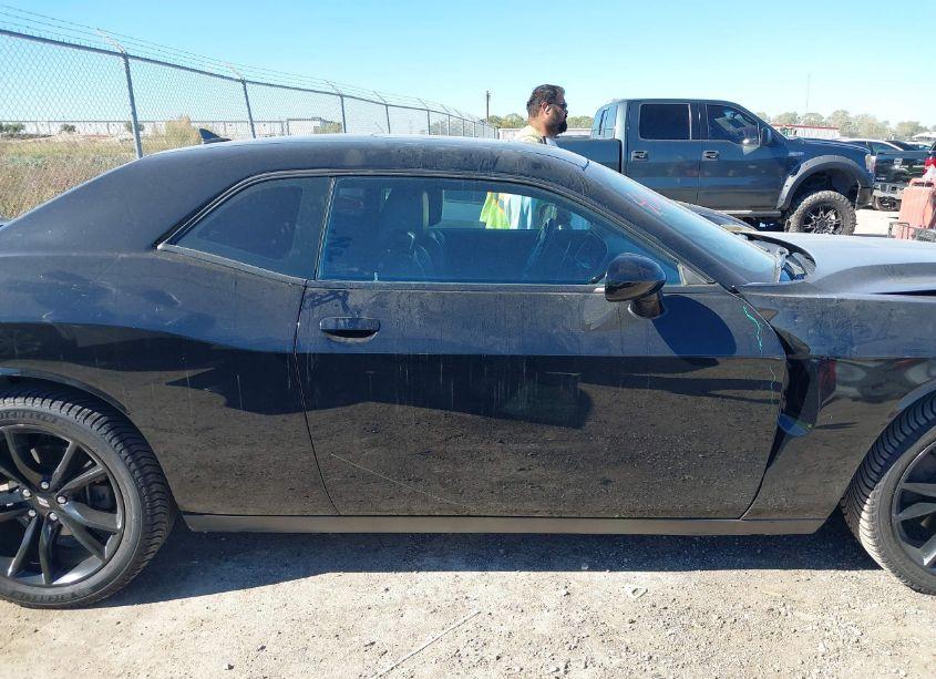 Photo 13 of 2017 Dodge Challenger SXT PLUS (VIN 2C3CDZAG9HH502731)