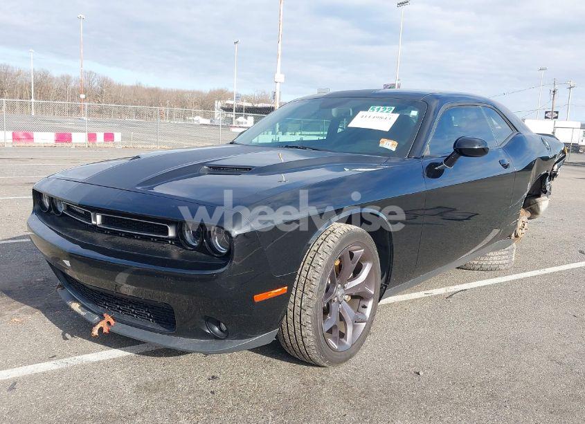 Photo 2 of 2017 Dodge Challenger SXT PLUS (VIN 2C3CDZAG9HH583147)