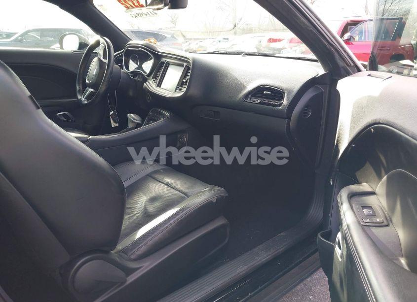 Photo 5 of 2017 Dodge Challenger SXT PLUS (VIN 2C3CDZAG9HH583147)