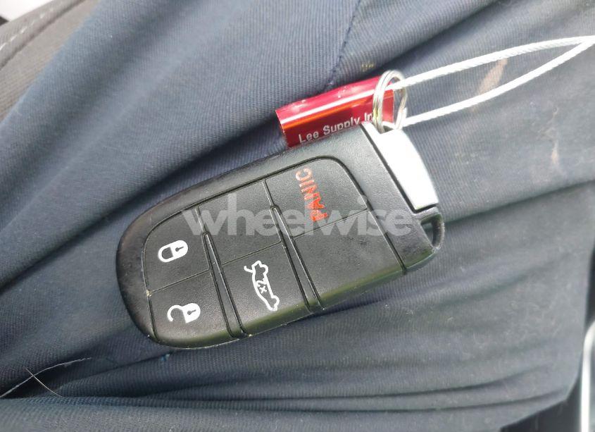 Photo 11 of 2018 Dodge Challenger SXT (VIN 2C3CDZAG9JH138297)