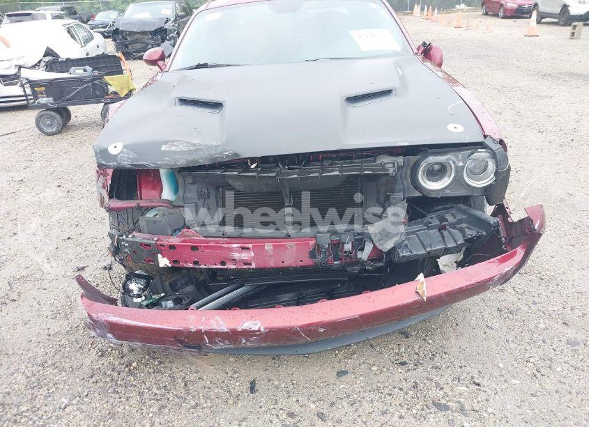 Photo 6 of 2018 Dodge Challenger SXT (VIN 2C3CDZAG9JH138297)