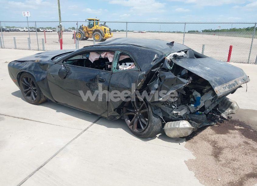 Photo 3 of 2018 Dodge Challenger SXT PLUS (VIN 2C3CDZAG9JH172319)