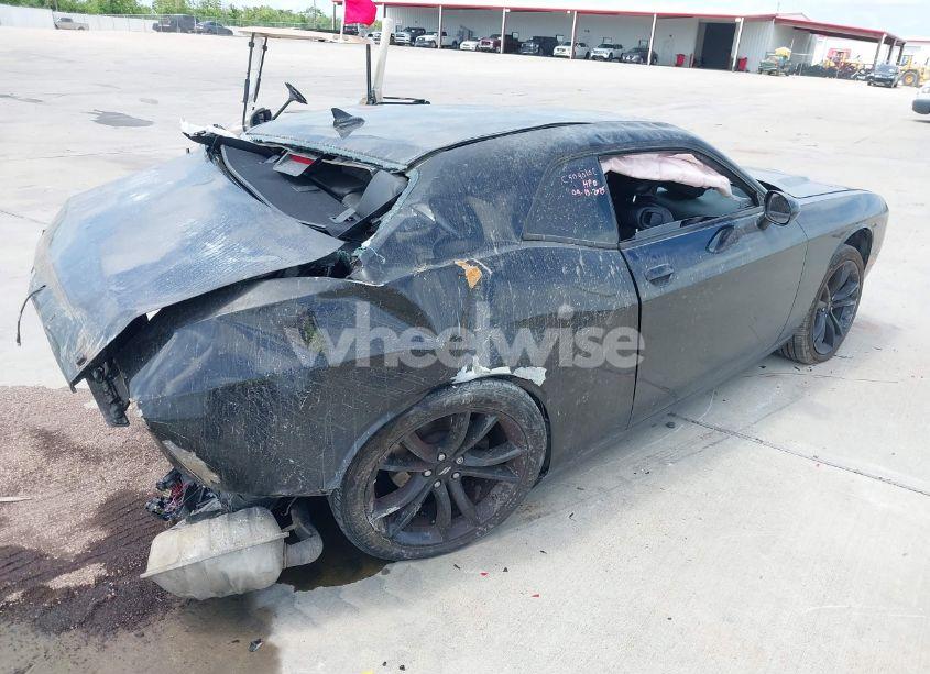 Photo 4 of 2018 Dodge Challenger SXT PLUS (VIN 2C3CDZAG9JH172319)