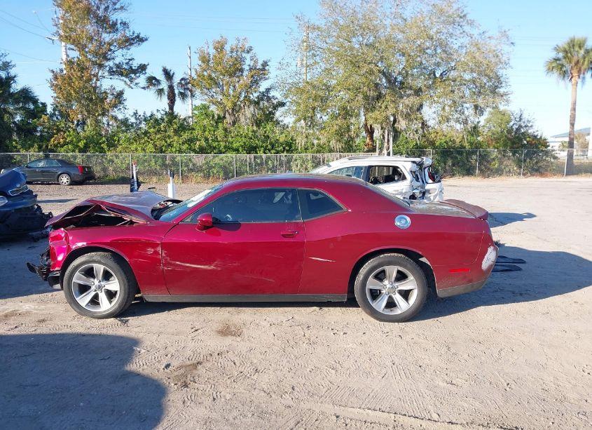 Photo 15 of 2018 Dodge Challenger SXT (VIN 2C3CDZAG9JH183076)