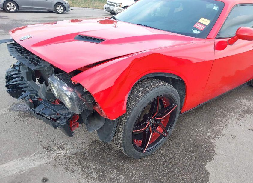 Photo 6 of 2018 Dodge Challenger SXT (VIN 2C3CDZAG9JH276583)