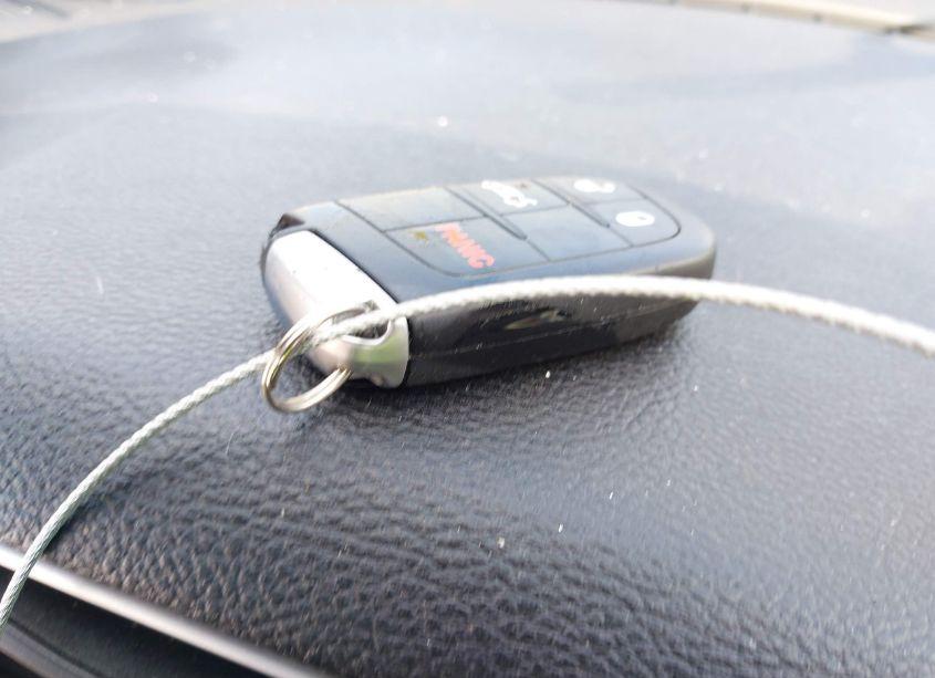 Photo 11 of 2020 Dodge Challenger SXT (VIN 2C3CDZAG9LH213552)