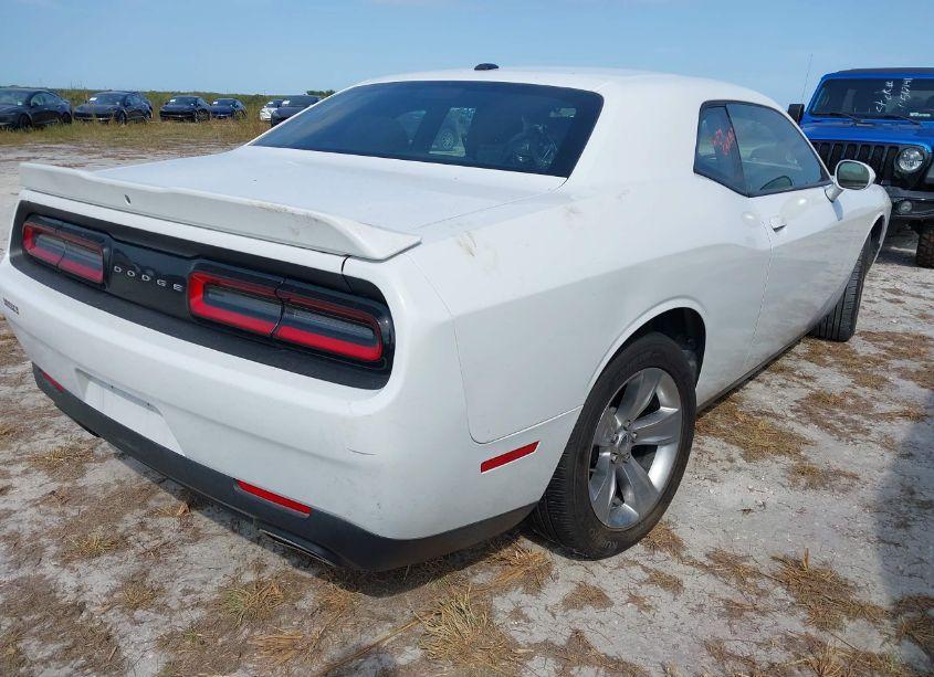 Photo 4 of 2020 Dodge Challenger SXT (VIN 2C3CDZAG9LH213552)